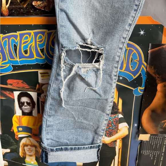 Levi's Light Blue Distressed High Rise Jeans - Picture 5 of 8